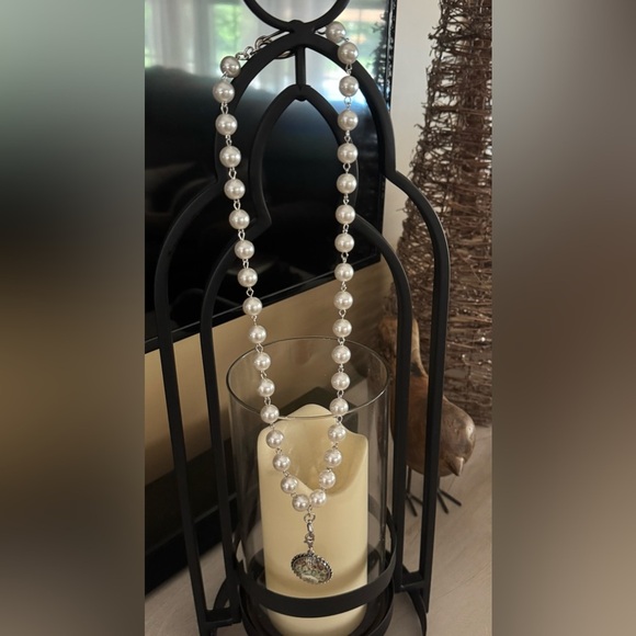 Hand-Assembled Pearl Necklace - Picture 6 of 6